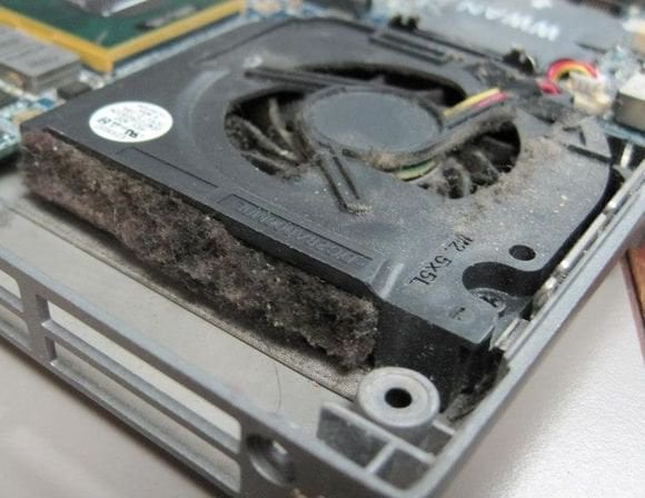 Laptop Fanı Nasıl Temizlenir? Laptop Isınma Sorunu Nasıl Düzeltilir?